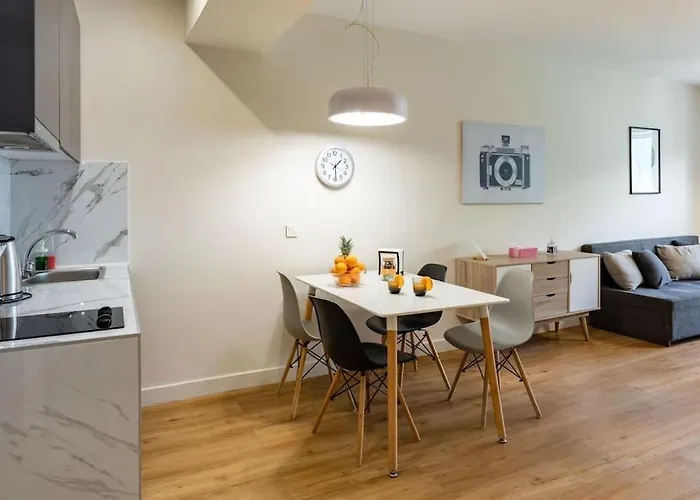 Large Comfy, Modern Studio 5 Min To Acropolis