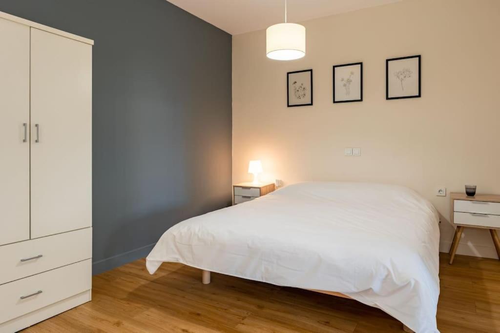 Large Comfy, Modern 5 Min To Acropolis *