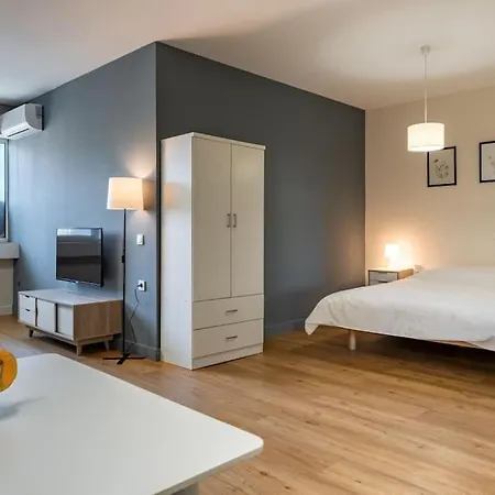 Large Comfy, Modern Studio 5 Min To Acropolis Athènes Extérieur photo
